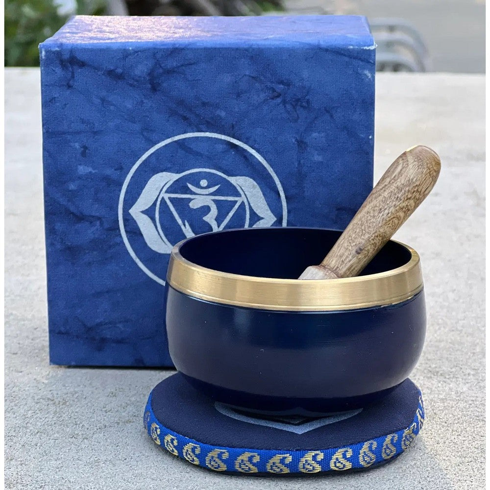 Buy 'Third Eye' Chakra Singing Bowl Set. Raise your inner Vibrational Sound - When balancing your third eye chakra, meditate with amethyst, carry the stone with you. Balancing this chakra is important for perception, awareness, and spiritual communication. Some say that when open, the third eye chakra can provide wisdom and insight, as well as deepen your spiritual connection. at Sacred Remedy Online