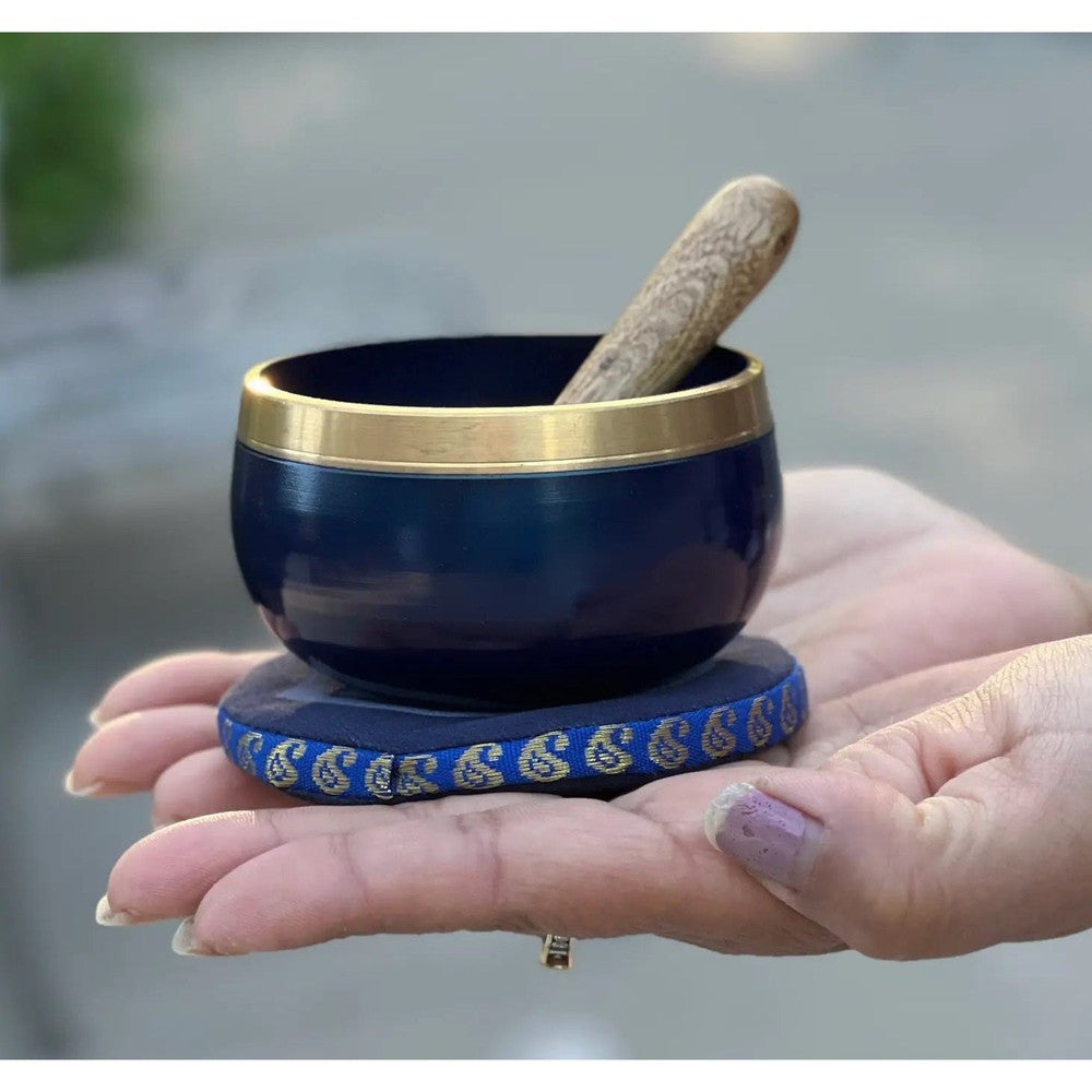 Buy 'Third Eye' Chakra Singing Bowl Set. Raise your inner Vibrational Sound - When balancing your third eye chakra, meditate with amethyst, carry the stone with you. Balancing this chakra is important for perception, awareness, and spiritual communication. Some say that when open, the third eye chakra can provide wisdom and insight, as well as deepen your spiritual connection. at Sacred Remedy Online